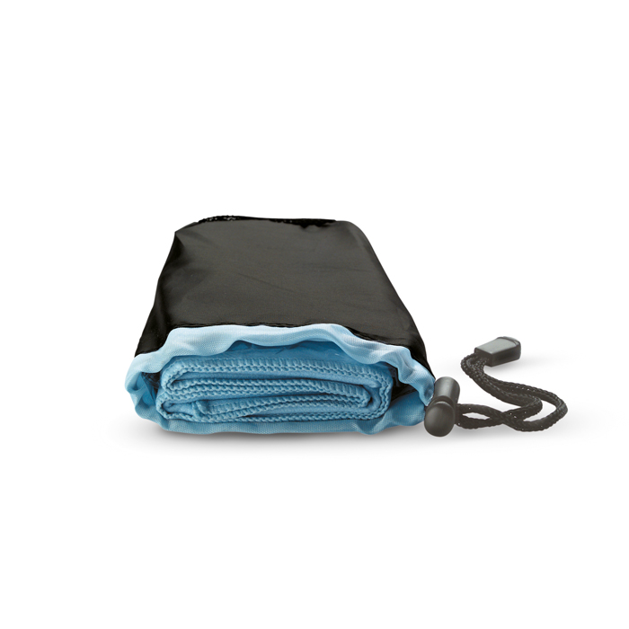 KC6333 - Toalla Deportiva de PL/PES y Poliamida en Estuche de Nylon