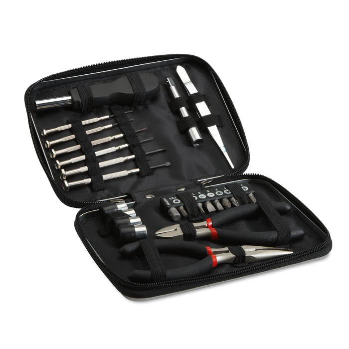 MO8241 - Set de Herramientas en Estuche de Aluminio
